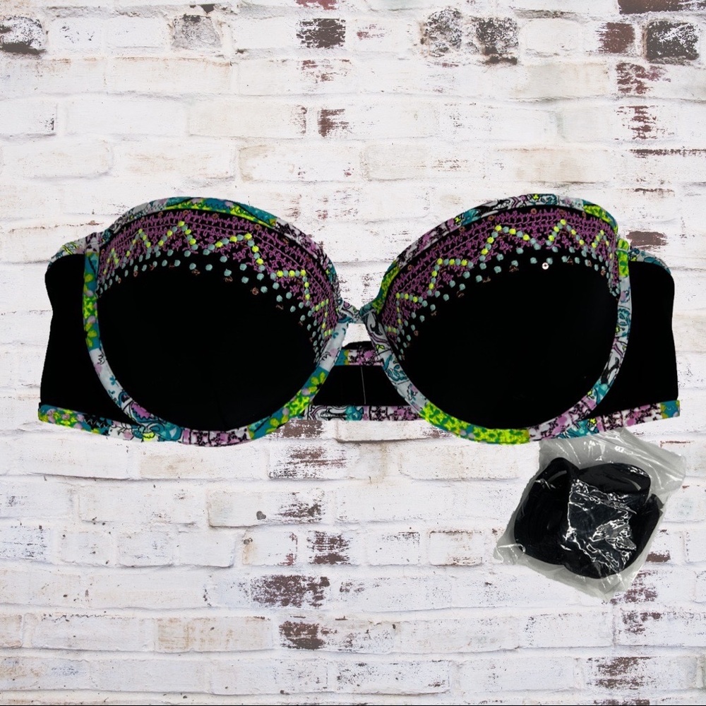 Victoria’s Secret Black Bedazzled and Embroidered Bikini Top